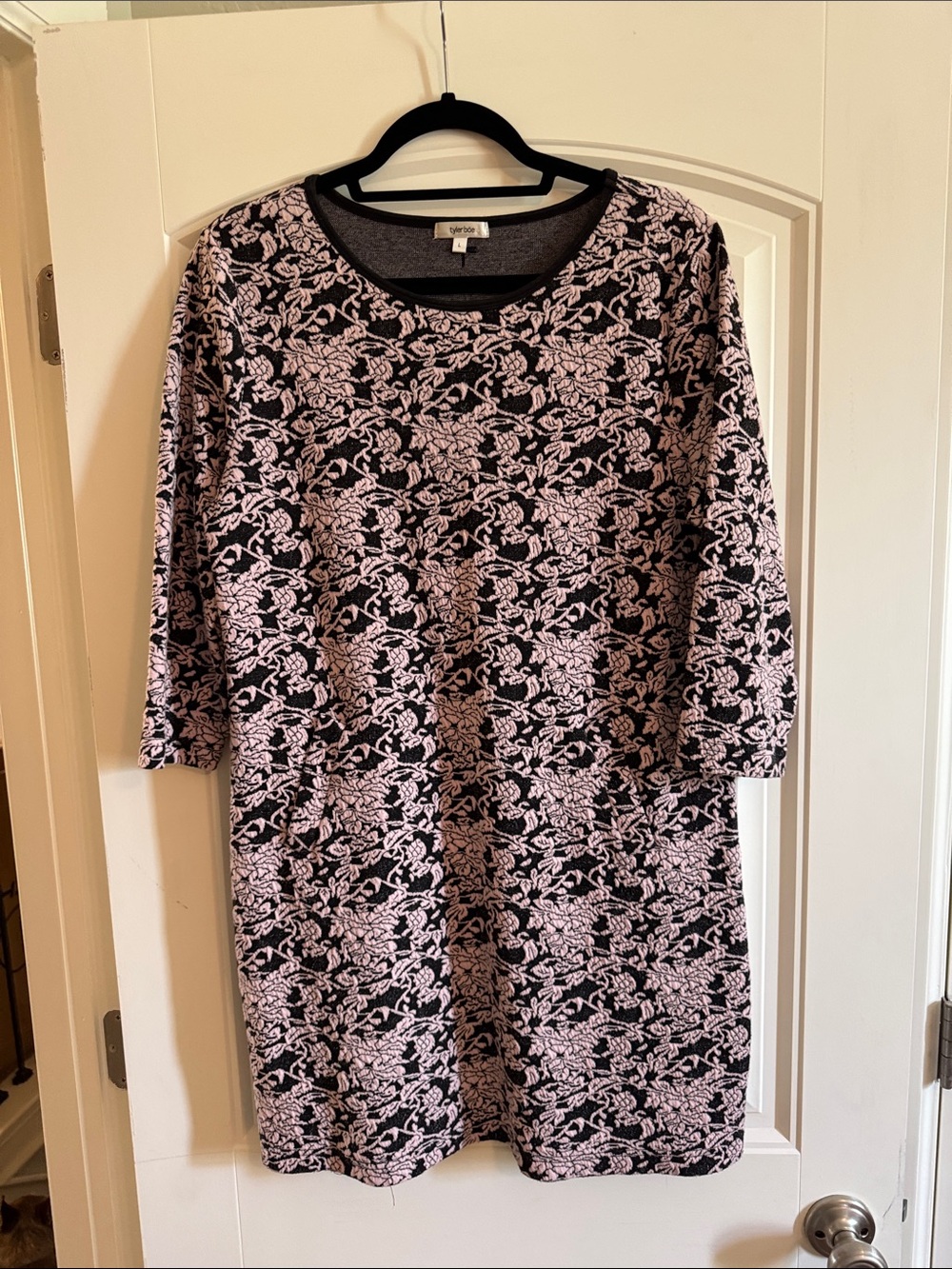 Black & Light Pink Floral Knit Tunic Dress A Line item 113